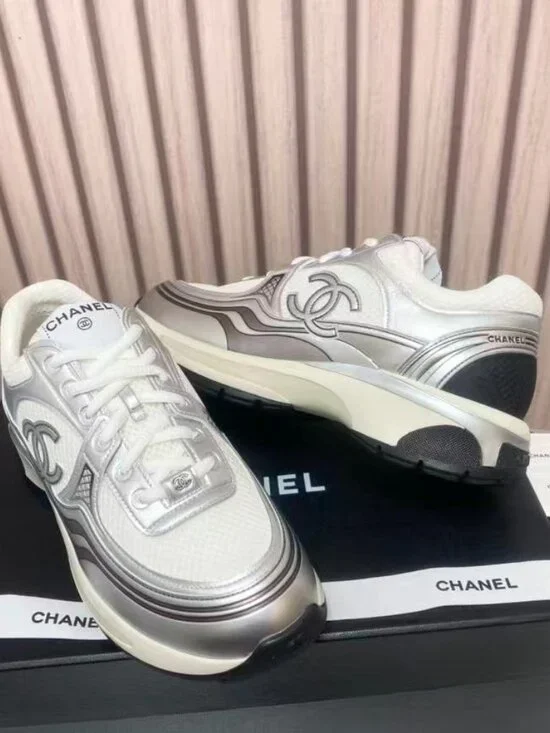 🍡🍡Chanel silver and white color-blocked double C platform casual sneakers🍦🍦 - Picture 5 of 9